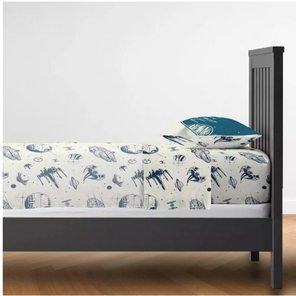 Star Wars Twin Sheet Set w/ Extra Pillowcases | Brand New, Never Opened - Picture 6 of 9